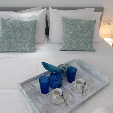 Semesterbostad Olive Tree & Capari Homes & With Pool! *