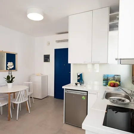 Olive Tree & Capari Homes & With Pool!