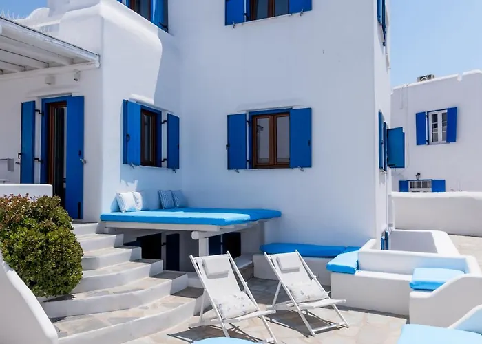 Semesterbostad Olive Tree & Capari Homes & With Pool!