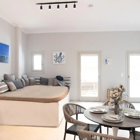 Дом отдыха Olive Tree & Capari Homes & With Pool! Mykonos Town