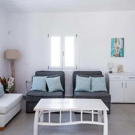 Olive Tree & Capari Homes & With Pool! Mykonos Town