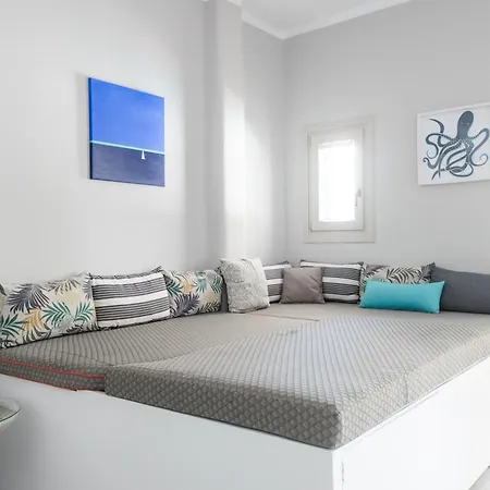 Olive Tree & Capari Homes & With Pool! * Mykonos Town