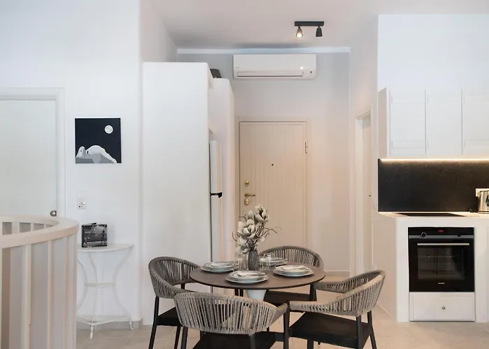 Dom wakacyjny Olive Tree & Capari Homes & With Pool!