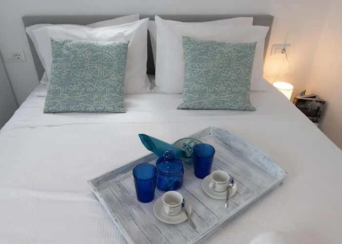 Hébergement de vacances Olive Tree & Capari Homes & With Pool! *