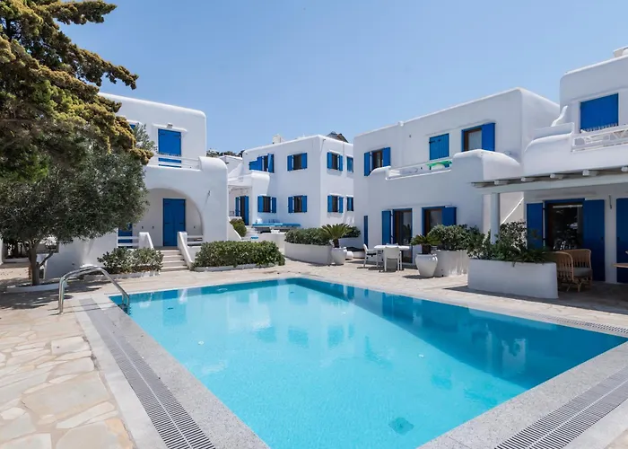 Olive Tree & Capari Homes & With Pool! Hébergement de vacances