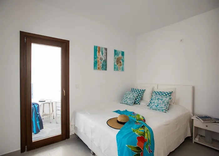 Olive Tree & Capari Homes & With Pool! * Mykonos Town