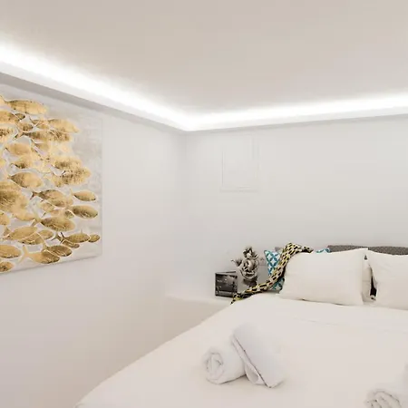 Olive Tree & Capari Homes & With Pool! Feriehus *