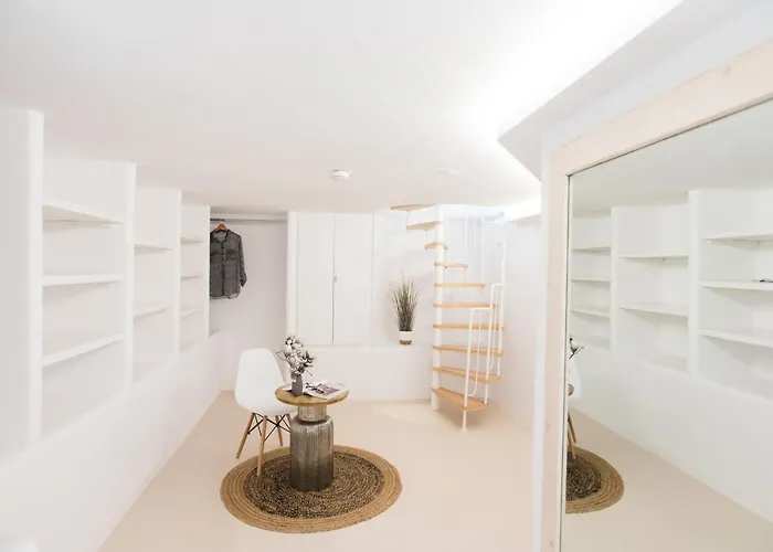 בית נופש Olive Tree & Capari Homes & With Pool! *