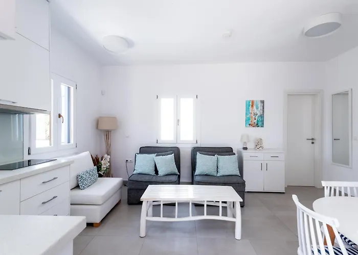 Olive Tree & Capari Homes & With Pool! בית נופש Mykonos Town